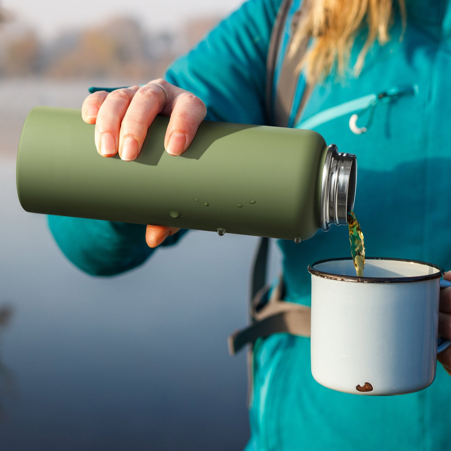 22oz/650ml Insulated Water Bottle with Straw, Stainless Steel Leak Proof Sports Water Flask, Double Walled Vacuum Metal Water Bottle