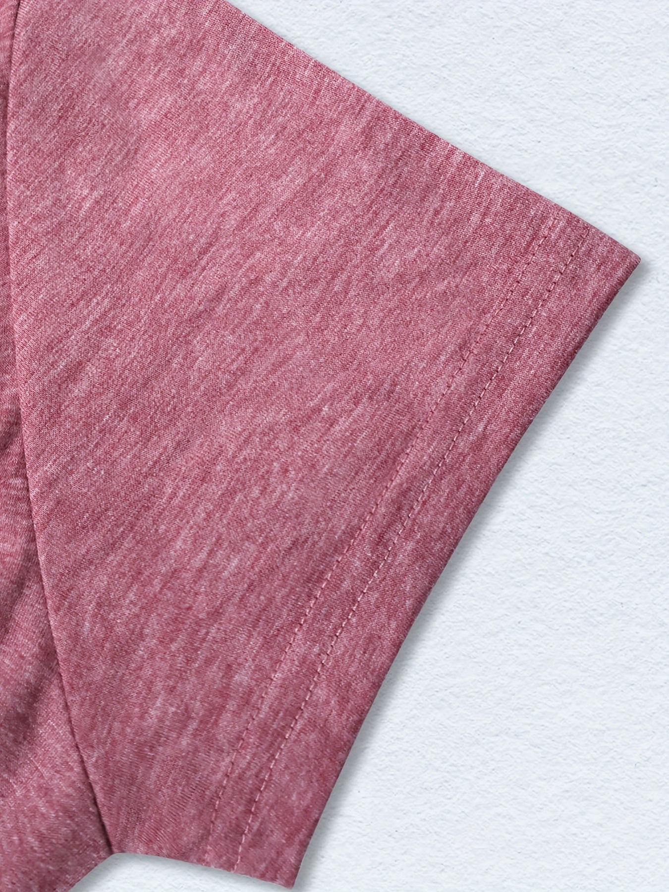 Women's Pickleball & Dogs Print T-Shirt - Lightweight Short Sleeve Casual Round Neck Top with "Paddle Love & Dog Moms" Slogan Suitable for Pickleball Tournaments, Beach Days, Casual Attire - Machine Washable Summer Apparel